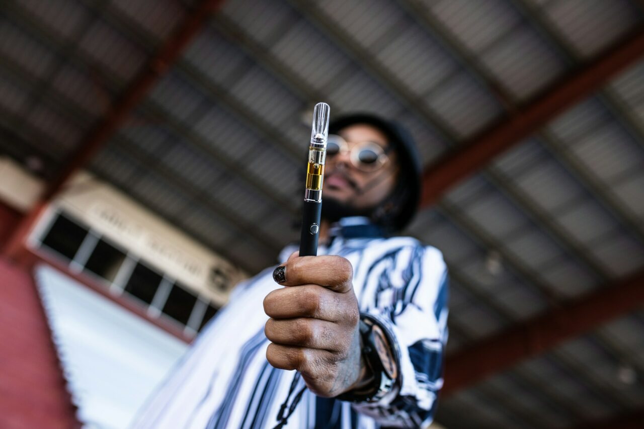 DMT Pens & Death Simulation: Comparing the Impact on Your Brain Between DMT Usage and a Near-Death Experience
